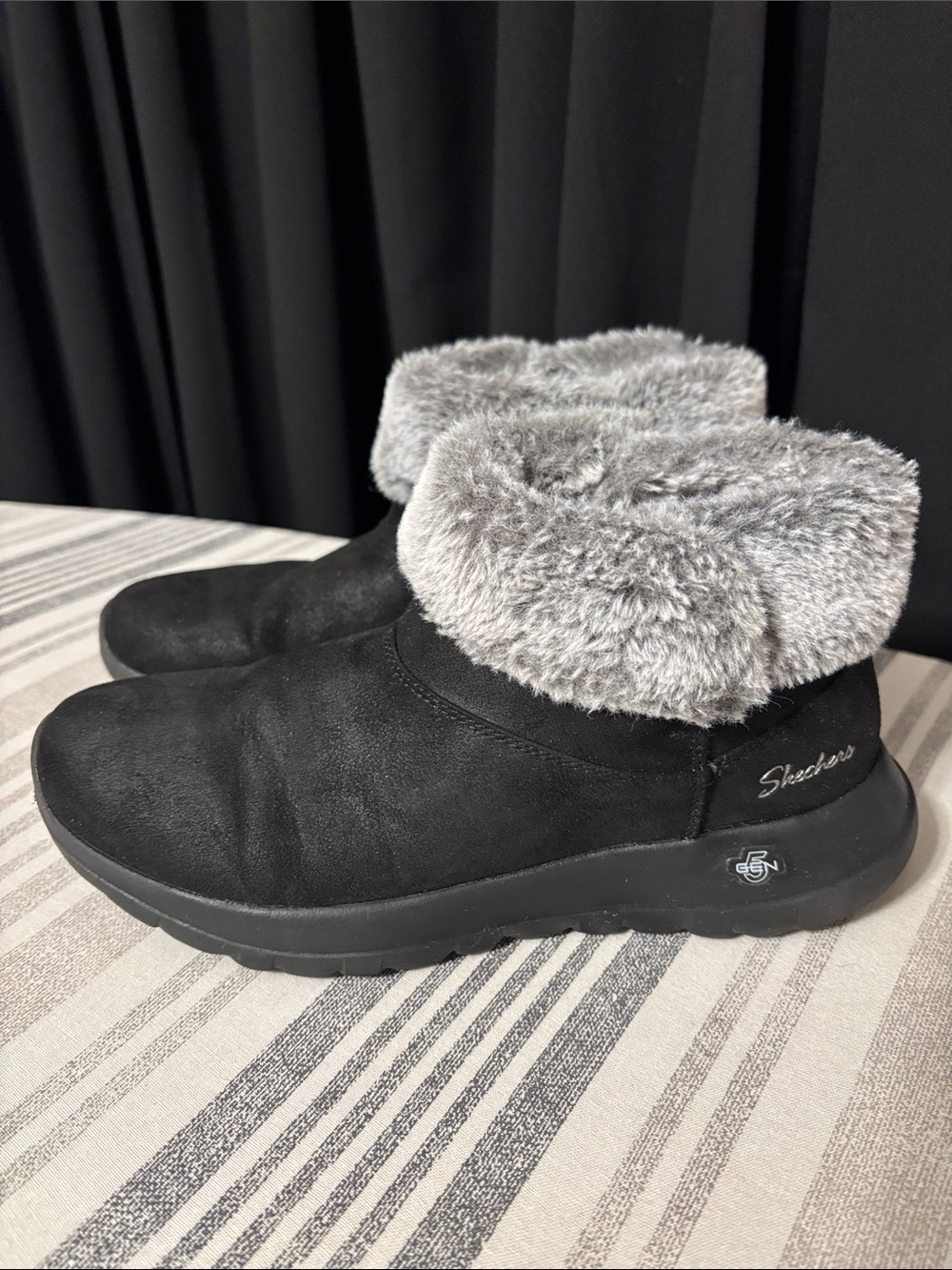 Skechers Black Slip-On Ankle Boots with Gray Faux Fur Cuff